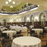 Palace & Hotel