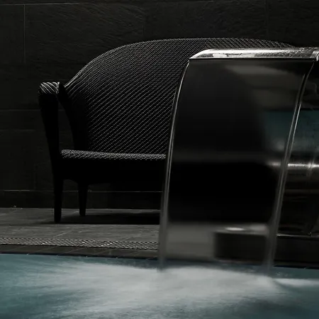 酒店 Palace & 库里亚