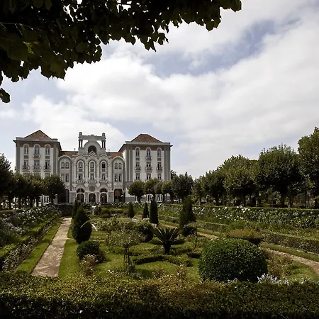 Palace & Curia