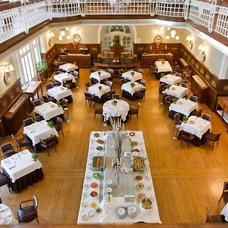 Palace & ホテル クリア