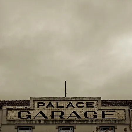 Palace & Curia