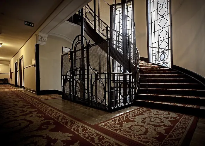 Ξενοδοχείο Palace &