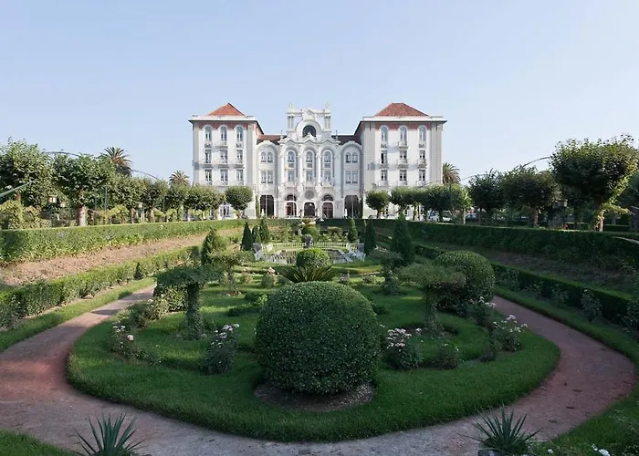 Otel Palace & 4*