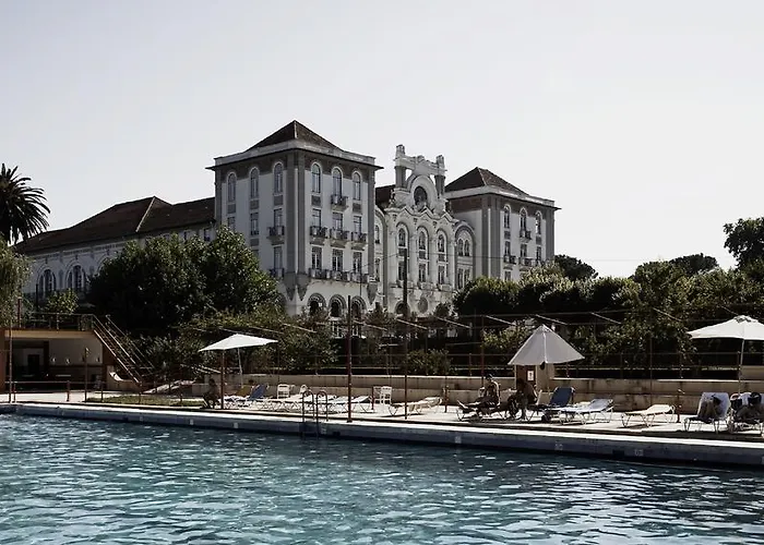 Palace & 4* Curia