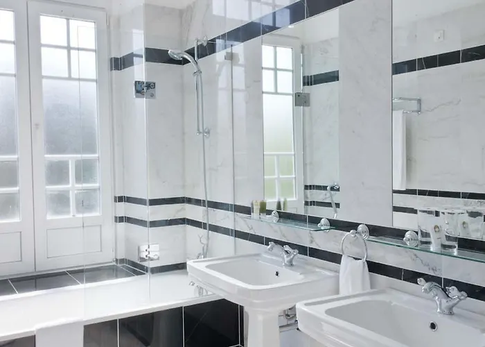 Ξενοδοχείο Palace &